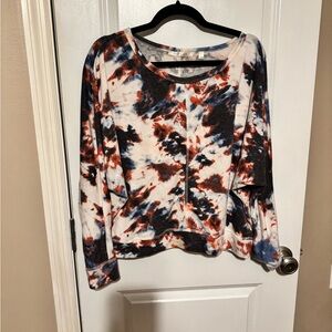 Cyrus Women's Red and Blue Tie-Dye Sweatshirt